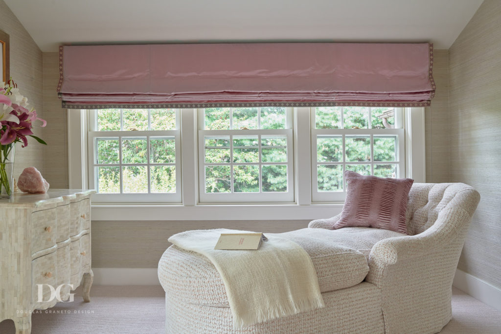 Bedroom Chaise Pink White