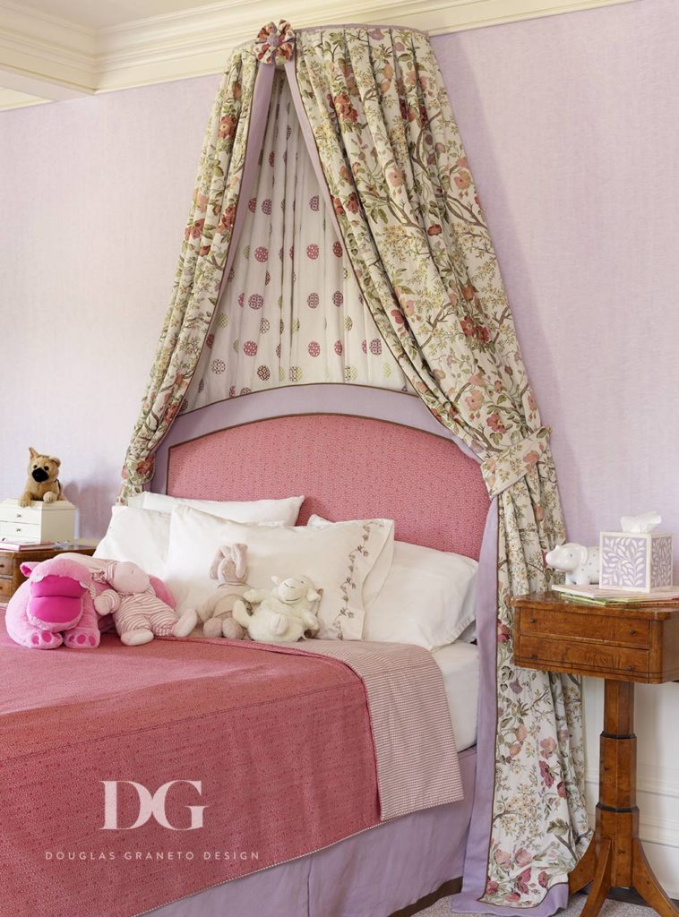 Pink bedroom set with headboard